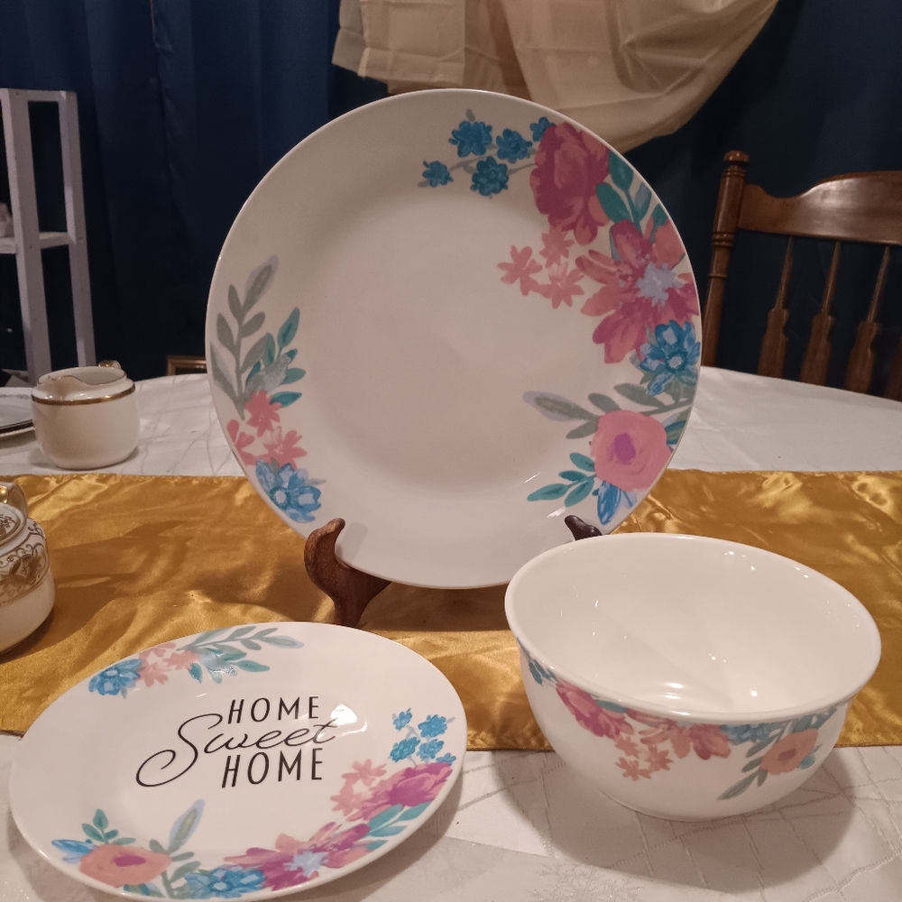 Royal Norfolk White and Pink Floral Dinnerware Set 4 Srts Available By The Piece
